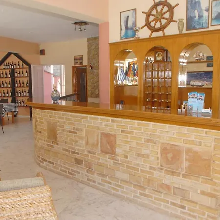 Apart Otel Kyprianos