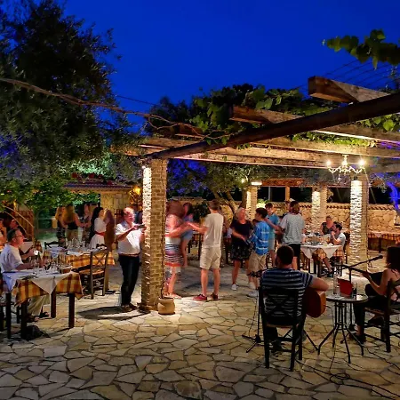 Kyprianos Hotel apartamentowy 3*